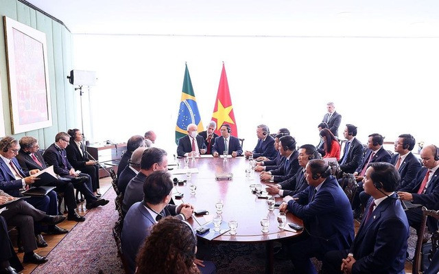 Thủ tướng Phạm Minh Chính hội đàm với Tổng thống Brazil Luiz Inacio Lula da Silva. Ảnh: VGP/Nhật Bắc Thủ tướng Phạm Minh Chính hội đàm với Tổng thống Brazil Luiz Inacio Lula da Silva. Ảnh: VGP/Nhật Bắc