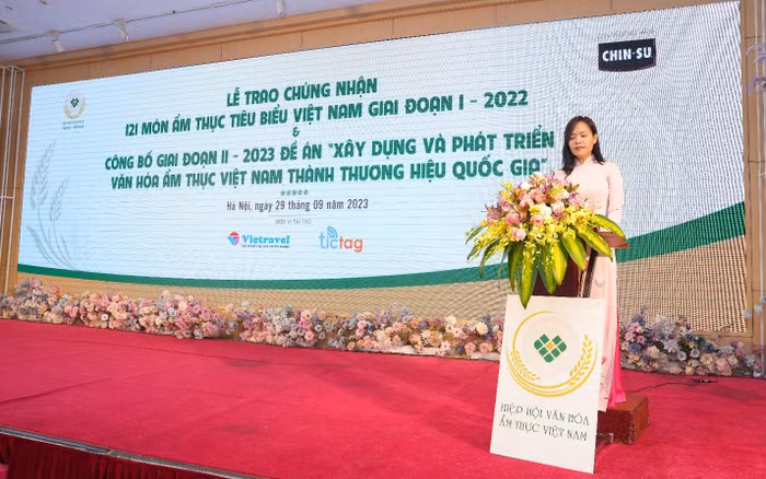 CHIN-SU đồng hành cùng VCCA phát triển văn hóa ẩm thực Việt trong năm 2023 CHIN-SU đồng hành cùng VCCA phát triển văn hóa ẩm thực Việt trong năm 2023