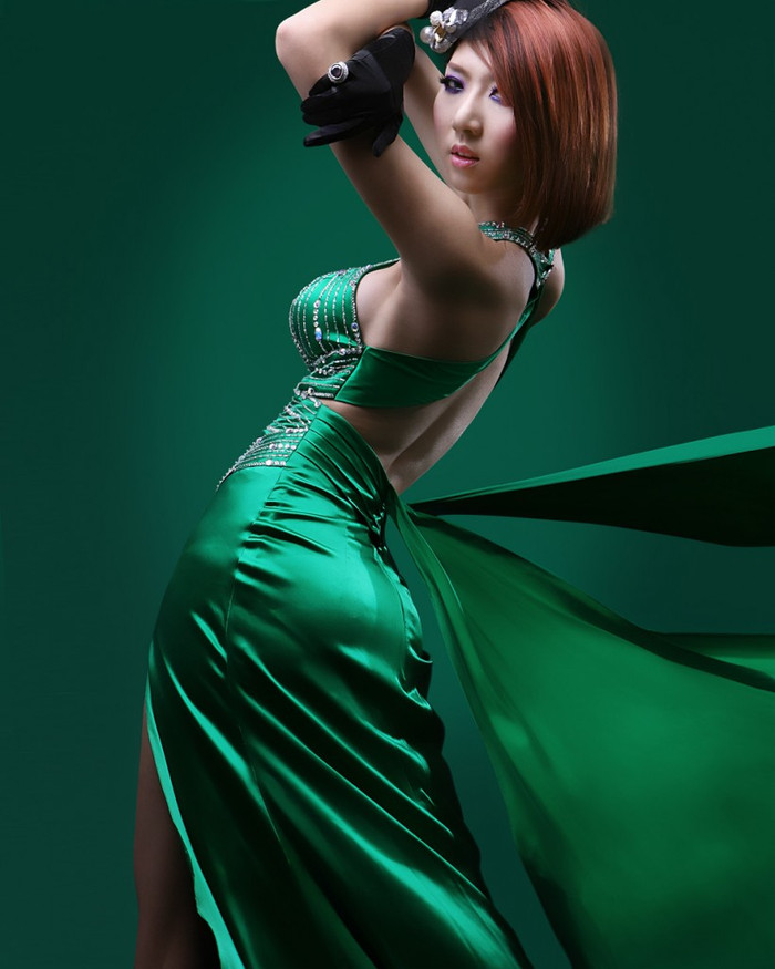 Ngọc Quyên khi trang điểm. Ngọc Quyên khi trang điểm.