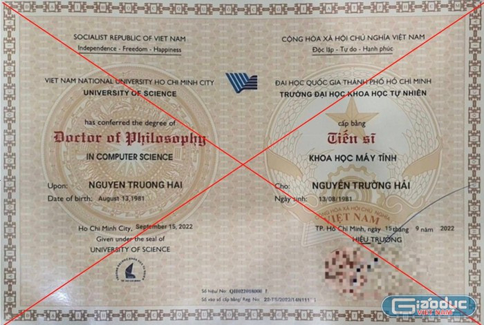 Mỗi bằng tiến sĩ đều có 1 phôi bằng (số bằng) nhất định, do vậy, chỉ kiểm tra số bằng trong cơ sở dữ liệu của cơ sở đào tạo có thể khẳng định bằng đó là giả hay thật. (ảnh: CTV) Mỗi bằng tiến sĩ đều có 1 phôi bằng (số bằng) nhất định, do vậy, chỉ kiểm tra số bằng trong cơ sở dữ liệu của cơ sở đào tạo có thể khẳng định bằng đó là giả hay thật. (ảnh: CTV)