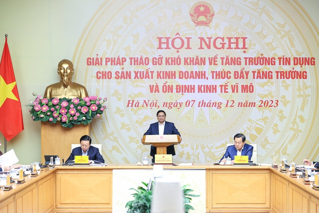 Thủ tướng Phạm Minh Chính chủ trì Hội nghị bàn giải pháp tháo gỡ khó khăn về tăng trưởng tín dụng cho sản xuất, kinh doanh thúc đẩy tăng trưởng và ổn định kinh tế vĩ mô. Ảnh: VGP/Nhật Bắc Thủ tướng Phạm Minh Chính chủ trì Hội nghị bàn giải pháp tháo gỡ khó khăn về tăng trưởng tín dụng cho sản xuất, kinh doanh thúc đẩy tăng trưởng và ổn định kinh tế vĩ mô. Ảnh: VGP/Nhật Bắc