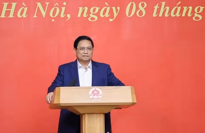 Thủ tướng Phạm Minh Chính chủ trì Phiên họp thứ nhất Tiểu ban Kinh tế-Xã hội Đại hội XIV của Đảng. (Ảnh: Dương Giang/TTXVN)