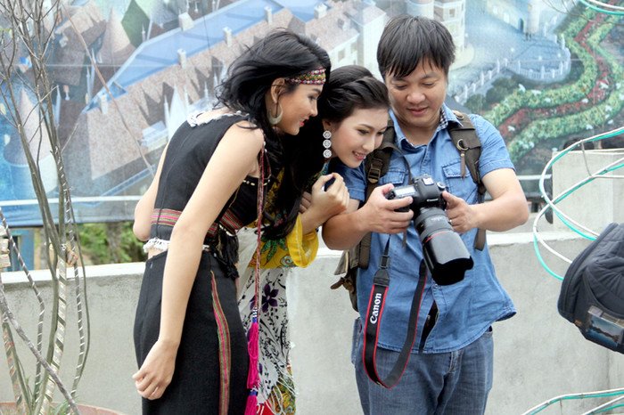 Hoặc chia sẻ với các người đẹp. Hoặc chia sẻ với các người đẹp.