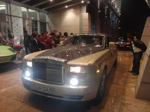 Rolls-Royce Phantom Rolls-Royce Phantom