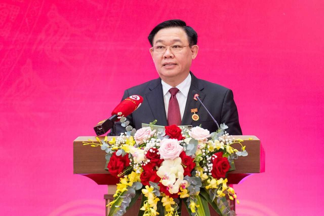 Chủ tịch Quốc hội Vương Đình Huệ phát biểu tại buổi lễ. Ảnh: VGP/ĐH Chủ tịch Quốc hội Vương Đình Huệ phát biểu tại buổi lễ. Ảnh: VGP/ĐH