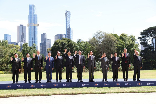Lãnh đạo các nước ASEAN và Thủ tướng Australia Anthony Albanese trước Phiên họp hẹp. Ảnh: VGP/Nhật Bắc Lãnh đạo các nước ASEAN và Thủ tướng Australia Anthony Albanese trước Phiên họp hẹp. Ảnh: VGP/Nhật Bắc