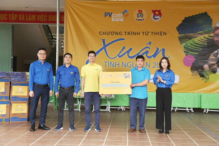 “Xuân tình nguyện 2024” đã lan tỏa sứ mệnh “Chung tay đóng góp cho sự phát triển của cộng đồng” của PVcomBank. “Xuân tình nguyện 2024” đã lan tỏa sứ mệnh “Chung tay đóng góp cho sự phát triển của cộng đồng” của PVcomBank.
