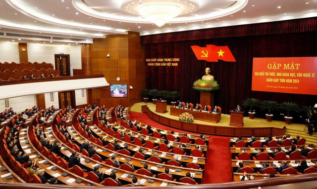 Hội nghị gặp mặt đại biểu trí thức, nhà khoa học, văn nghệ sĩ nhân dịp đầu Xuân Giáp Thìn 2024. Ảnh: VGP/Nguyễn Hoàng Hội nghị gặp mặt đại biểu trí thức, nhà khoa học, văn nghệ sĩ nhân dịp đầu Xuân Giáp Thìn 2024. Ảnh: VGP/Nguyễn Hoàng