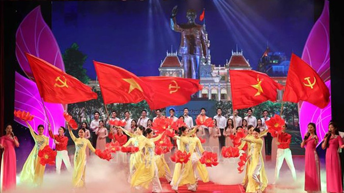 Chương trình nghệ thuật chào mừng. Ảnh: TTXVN Chương trình nghệ thuật chào mừng. Ảnh: TTXVN