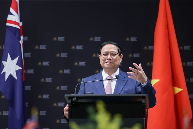 Thủ tướng nhấn mạnh Diễn đàn là cơ hội quý để kết nối các cơ sở giáo dục, nhà đầu tư hai bên cùng thảo luận, tìm hiểu và chia sẻ cơ hội hợp tác và đầu tư. Ảnh: VGP/Nhật Bắc Thủ tướng nhấn mạnh Diễn đàn là cơ hội quý để kết nối các cơ sở giáo dục, nhà đầu tư hai bên cùng thảo luận, tìm hiểu và chia sẻ cơ hội hợp tác và đầu tư. Ảnh: VGP/Nhật Bắc