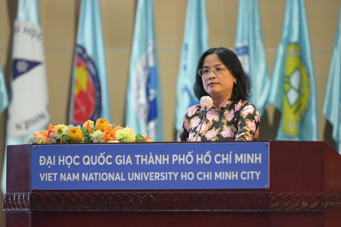 Phó Giáo sư Ngô Phương Lan phát biểu về tự chủ đại học tại Đại học Quốc gia Thành phố Hồ Chí Minh (ảnh: P.L) Phó Giáo sư Ngô Phương Lan phát biểu về tự chủ đại học tại Đại học Quốc gia Thành phố Hồ Chí Minh (ảnh: P.L)