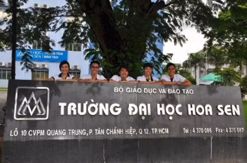 Cho tới nay, những căng thẳng, rắc rối xảy ra tại trường ĐH Hoa Sen vẫn chưa kết thúc. Cho tới nay, những căng thẳng, rắc rối xảy ra tại trường ĐH Hoa Sen vẫn chưa kết thúc.