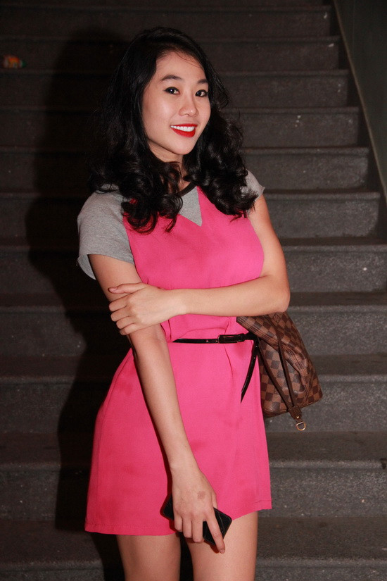 Hiện tại, người đẹp quê Thái Bình đang làm nhân viên bán hàng gia dụng như bếp ga, tù lạnh, nồi cơm điện, máy quạt,... cho chị gái bên quận 4. Sắp tới, Hồng Hà sẽ về quê ăn Tết và sau đó sẽ trở lại TP.HCM với hy vọng từng bước trở lại với con đường nghệ thuật. Hiện tại, người đẹp quê Thái Bình đang làm nhân viên bán hàng gia dụng như bếp ga, tù lạnh, nồi cơm điện, máy quạt,... cho chị gái bên quận 4. Sắp tới, Hồng Hà sẽ về quê ăn Tết và sau đó sẽ trở lại TP.HCM với hy vọng từng bước trở lại với con đường nghệ thuật.