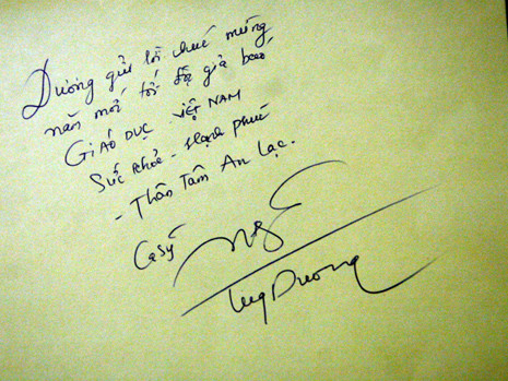 Lời chúc năm mới của Tùng Dương dành cho bạn đọc Giaoduc.net.vn Lời chúc năm mới của Tùng Dương dành cho bạn đọc Giaoduc.net.vn