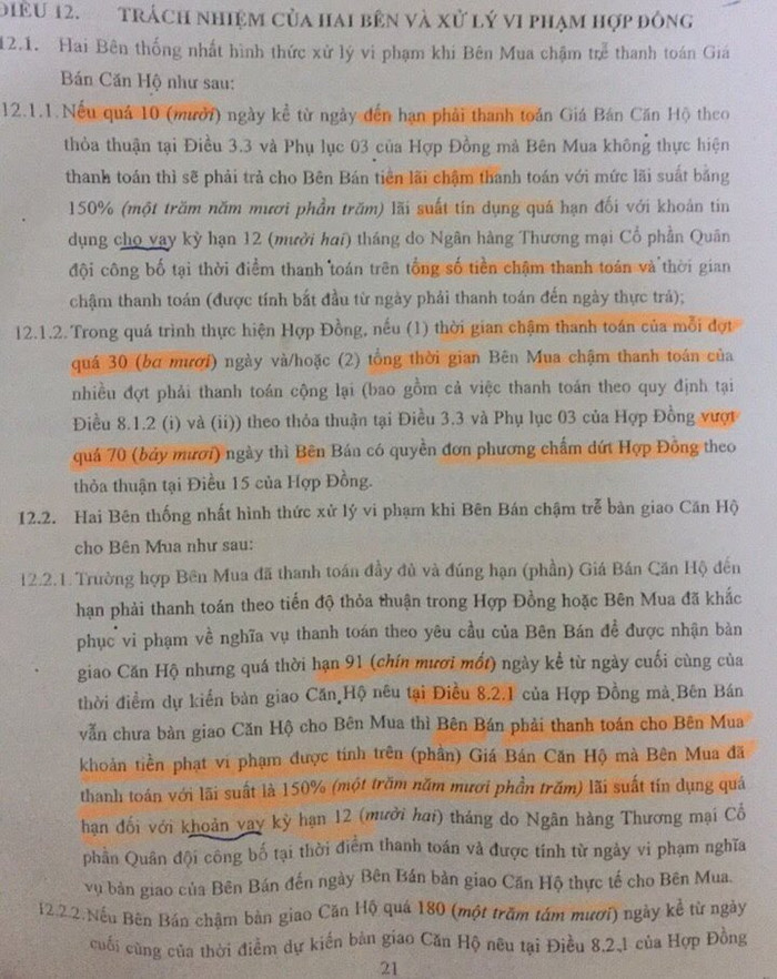 Hợp đồng cư dân mua ký với chủ đầu tư rất rõ bên vi phạm hợp đồng sẽ phải chịu lãi suất tín dụng theo lãi vay. Tuy nhiên, chủ đầu tư lại lật kèo. Ảnh: NVCC. Hợp đồng cư dân mua ký với chủ đầu tư rất rõ bên vi phạm hợp đồng sẽ phải chịu lãi suất tín dụng theo lãi vay. Tuy nhiên, chủ đầu tư lại lật kèo. Ảnh: NVCC.
