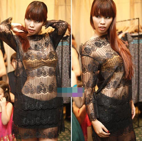 Siêu mẫu Hà Anh - Thảm họa nội y Lối ăn mặc của siêu mẫu cũng là điều đáng bàn trong năm nay, những trang phục khoác lên Hà Anh luôn nhận được mối quan tâm của truyền thông. Đặc điểm phong cách của Hà Anh là gợi cảm và hoang dã, vì thế, cô thích những trang phục mỏng manh, xuyên thấu, lộ nội y hoặc khoe điểm gợi cảm trên cơ thể.