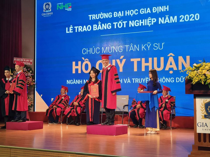Trường Đại học Gia Định tổ chức lễ tốt nghiệp cho 214 sinh viên (ảnh: P.L) Trường Đại học Gia Định tổ chức lễ tốt nghiệp cho 214 sinh viên (ảnh: P.L)