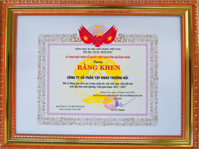 Bằng khen của Ủy ban Mặt trận Tổ quốc Việt Nam tỉnh Quảng Nam trao tặng THACO.