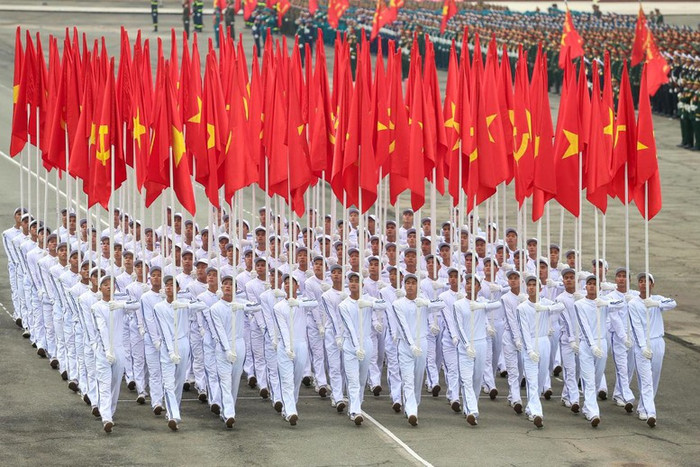 Dân tộc Việt Nam đã phải đối mặt với muôn vàn gian khổ, hy sinh, mất mát nhưng chưa bao giờ, ý chí về một nước Việt Nam độc lập, thống nhất bị lay chuyển. dat-nuoc-tron-niem-vui-17457115840172065077972.jpg