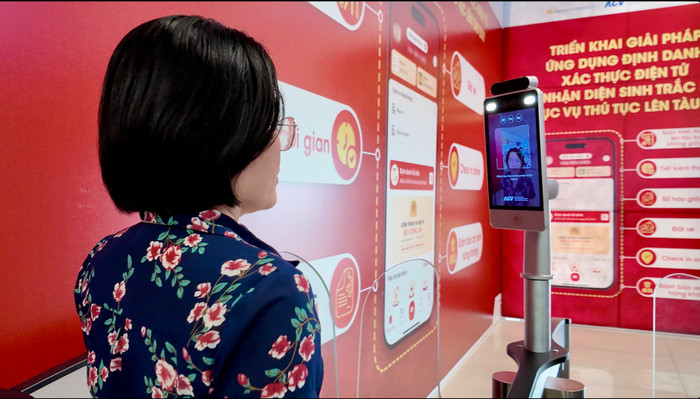 Hệ thống định danh sinh trắc học giúp hành khách làm thủ tục nhanh chóng.png