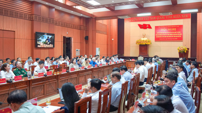 Toàn cảnh Hội nghị sơ kết 03 năm thực hiện Chỉ thị số 25 CT/TU của Ban Thường vụ Tỉnh ủy về tăng cường sự lãnh đạo của Đảng đối với công tác “Xóa nhà tạm, nhà dột nát” trên địa bàn tỉnh Quảng Nam.