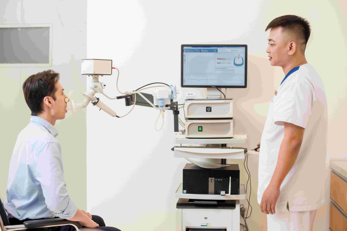 Trung tâm Dị ứng Miễn dịch Lâm sàng Vinmec sở hữu công nghệ hiện đại giúp phát hiện sớm điều trị đúng và kiểm soát lâu dài các bệnh lý về miễn dịch - dị ứng. Anh 2 (61).jpg