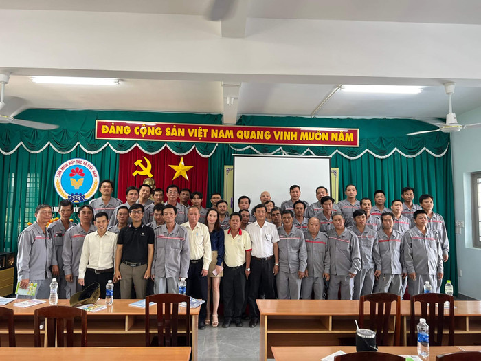 THILOGI thường xuyên tổ chức các lớp tập huấn dành cho lái xe. THILOGI thường xuyên tổ chức các lớp tập huấn dành cho lái xe.