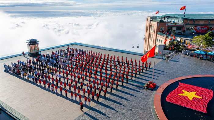 Sun World Ba Den Mountain.jpg