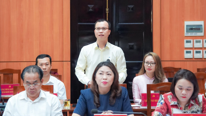 Đại diện Lãnh đạo THACO, ông Đoàn Đạt Ninh - Phó Tổng Giám đốc THACO AUTO phụ trách Khối Sản xuất phát biểu tại hội nghị.