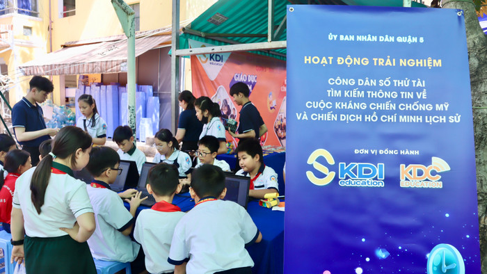 Học sinh Quận 5 hào hứng tham gia các hoạt động trải nghiệm do KDI & KDC Education tổ chức. IMG_4520.jpeg