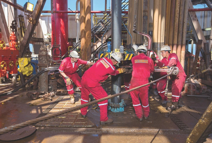 Người lao động PV Drilling làm việc trên giàn khoan. 1 (50).jpg