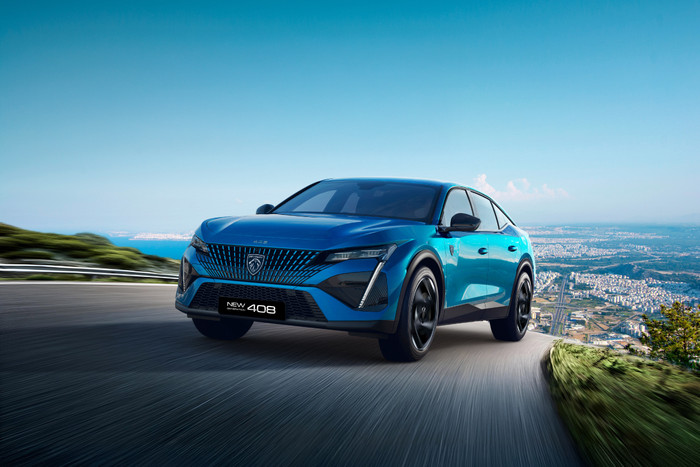 Các mẫu xe Peugeot nổi bật với thiết kế chạm cảm xúc cùng khả năng vận hành vượt trội.JPG