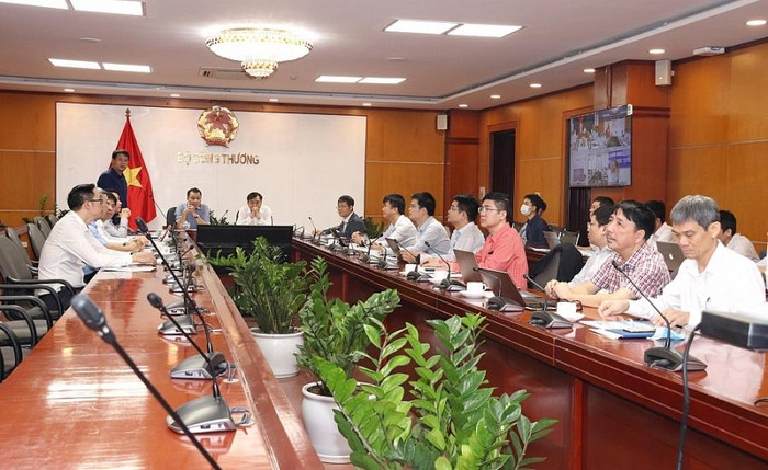 Phó Trưởng Ban Chỉ đạo quốc gia về phát triển điện lực, Thứ trưởng Bộ Công Thương Đặng Hoàng An và ông Nguyễn Hoàng Hiệp - Thứ trưởng Bộ Nông nghiệp và Phát triển nông thôn - Thành viên Ban Chỉ đạo chủ trì cuộc họp trực tuyến với tỉnh Khánh Hoà, Ninh Thuận và các đơn vị liên quan bàn giải pháp tháo gỡ gặp bằng dự án, tháng 10/2021 Phó Trưởng Ban Chỉ đạo quốc gia về phát triển điện lực, Thứ trưởng Bộ Công Thương Đặng Hoàng An và ông Nguyễn Hoàng Hiệp - Thứ trưởng Bộ Nông nghiệp và Phát triển nông thôn - Thành viên Ban Chỉ đạo chủ trì cuộc họp trực tuyến với tỉnh Khánh Hoà, Ninh Thuận và các đơn vị liên quan bàn giải pháp tháo gỡ gặp bằng dự án, tháng 10/2021