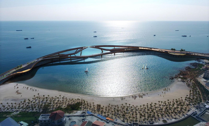 Cầu Hôn được ra mắt cuối năm nay được kỳ vọng trở thành biểu tượng mới của du lịch Việt Nam. Cầu Hôn được ra mắt cuối năm nay được kỳ vọng trở thành biểu tượng mới của du lịch Việt Nam.