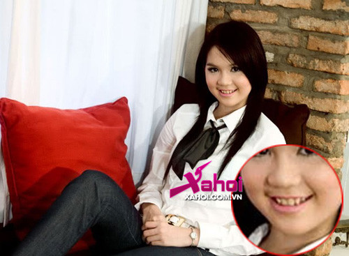 Có lẽ chính vì thế mà cô đã có biện pháp khắc phục hàm răng ố vàng thành trắng sáng long lanh như hiện tại. Chính hàm răng sáng khiến Ngọc Trinh đã tự tin nở nụ cười nhiều hơn hẳn so với hồi mới chập chững bước vào làng mẫu Việt.