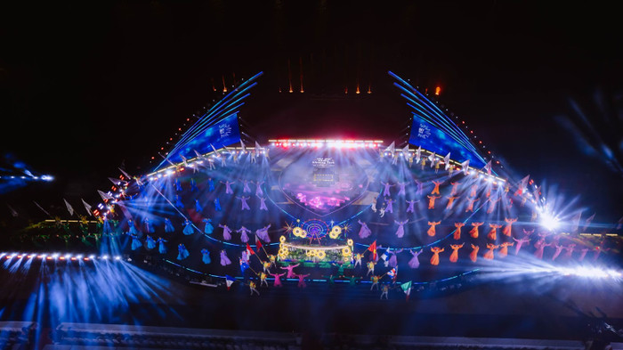 Sân khấu hoành tráng của đêm chung kết DIFF 2023