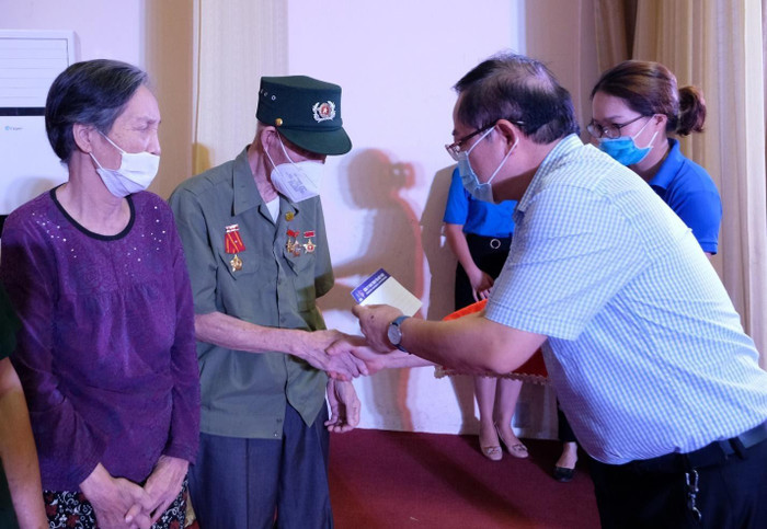 Hoạt động nhằm tri ân đối với những cống hiến và hy sinh của các cựu thanh niên xung phong Hoạt động nhằm tri ân đối với những cống hiến và hy sinh của các cựu thanh niên xung phong