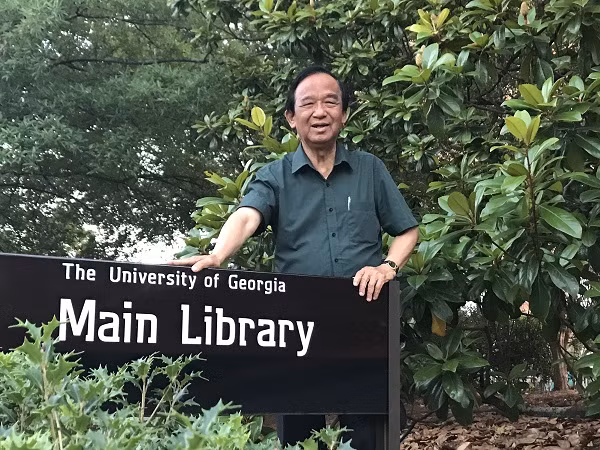 Giáo sư Nguyễn Lân Dũng: Xấu xa đừng đậy lại ảnh 5