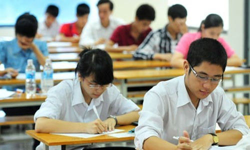 Những năm gần đây điểm tổng kết của học sinh lớp 12 cao đến lạ thường. (Ảnh: Giáo dục và thời đại) Những năm gần đây điểm tổng kết của học sinh lớp 12 cao đến lạ thường. (Ảnh: Giáo dục và thời đại)