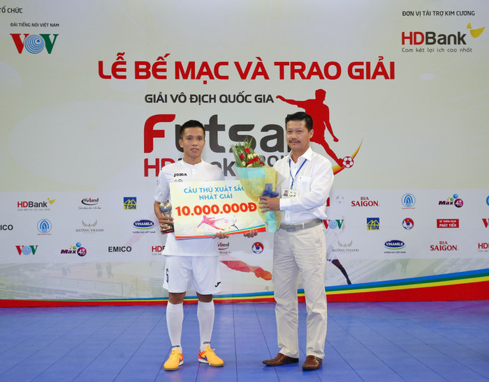 Cầu thủ xuất sắc nhất giải thuộc về Phạm Đức Hòa (Thái Sơn Nam).