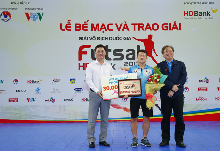 Đội hạng ba Hải Phương Nam Phú Nhuận cũng đồng thời là đội đoạt giải phong cách.