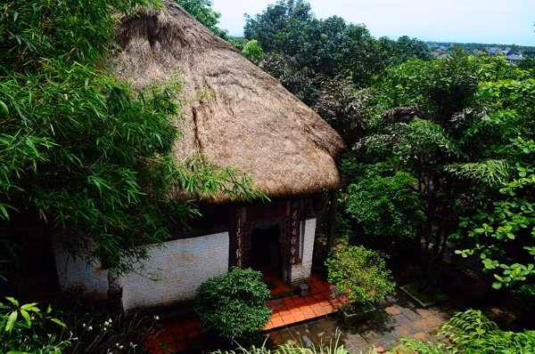 Những hình ảnh bình dị và góc khuất thú vị của Phủ Thành Chương đối với những ai chưa có dịp đến đây.