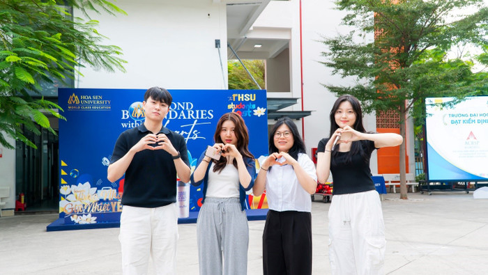 Sinh viên Trường Đại học Hoa Sen giao lưu với sinh viên quốc tế đến từ Hàn Quốc (ảnh: HSU) Sinh viên Trường Đại học Hoa Sen giao lưu với sinh viên quốc tế đến từ Hàn Quốc (ảnh: HSU)