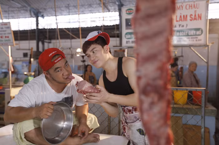 Cả hai đã có những màn tinh nghịch hết sức...khó đỡ.