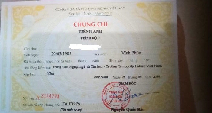 Chứng chỉ ngoại ngữ, tin học của trường Trung cấp Future Việt Nam (Bắc Ninh) cấp trước khi bị tuýt còi (Ảnh:N.D) Chứng chỉ ngoại ngữ, tin học của trường Trung cấp Future Việt Nam (Bắc Ninh) cấp trước khi bị tuýt còi (Ảnh:N.D)