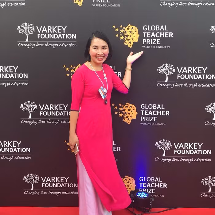Cô giáo Thúy được tổ chức giáo dục Varkey Foundation uy tín vinh danh trong Top 50 giáo viên toàn cầu (Ảnh: NVCC)