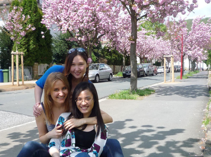 Nữ du học sinh Trần Thị Mai và các bạn học tập tại Đức (Ảnh: Nhân vật cung cấp)