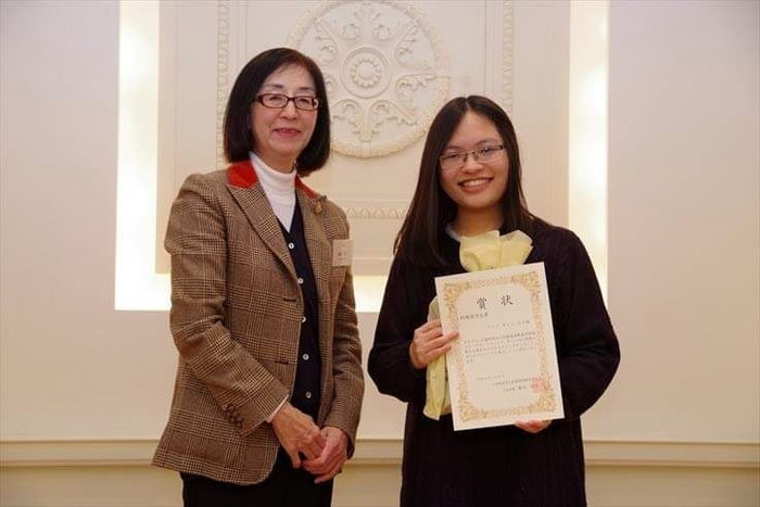 Phạm Khánh Linh đạt giải Nhất cuộc thi Hùng biện tiếng Nhật (Ảnh: Nhân vật cung cấp) Phạm Khánh Linh đạt giải Nhất cuộc thi Hùng biện tiếng Nhật (Ảnh: Nhân vật cung cấp)
