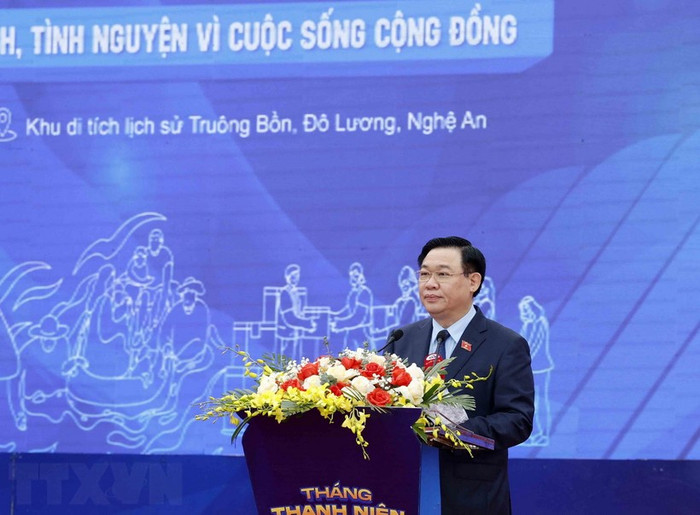 Chủ tịch Quốc hội Vương Đình Huệ phát biểu động viên và giao nhiệm vụ cho tuổi trẻ cả nước. (Ảnh: Nhan Sáng/TTXVN) Chủ tịch Quốc hội Vương Đình Huệ phát biểu động viên và giao nhiệm vụ cho tuổi trẻ cả nước. (Ảnh: Nhan Sáng/TTXVN)