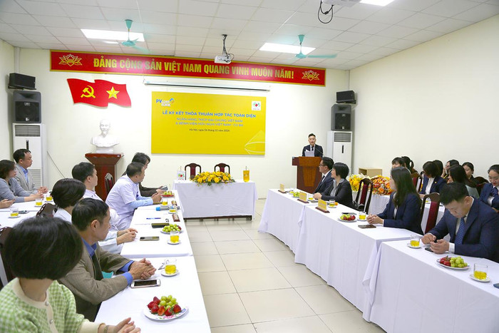 Ông Trương Việt Dũng – Giám đốc phát triển Ngân hàng ưu tiên PVcomBank phát biểu tại lễ ký kết Ông Trương Việt Dũng – Giám đốc phát triển Ngân hàng ưu tiên PVcomBank phát biểu tại lễ ký kết